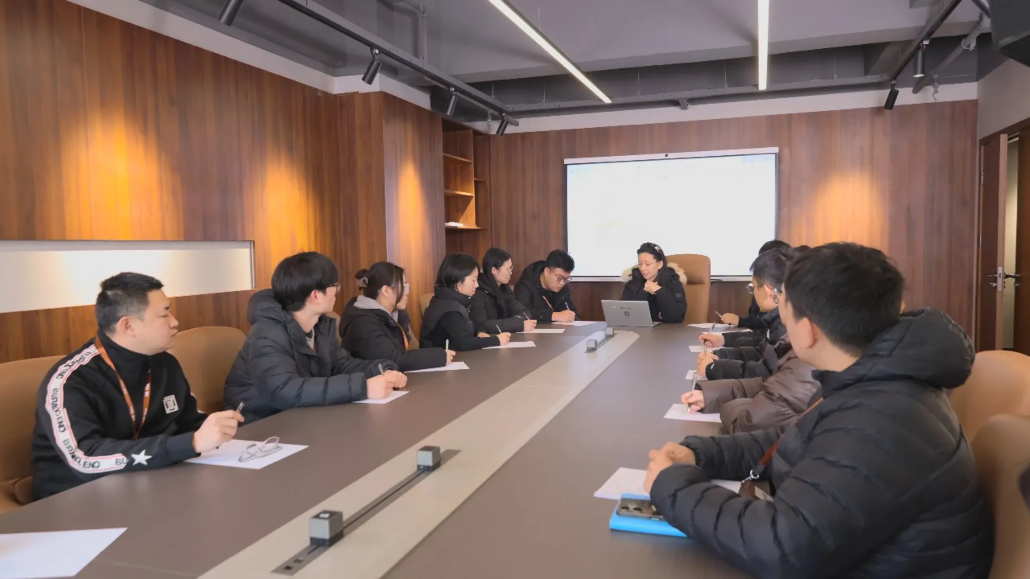 Команда Panda Used Cars